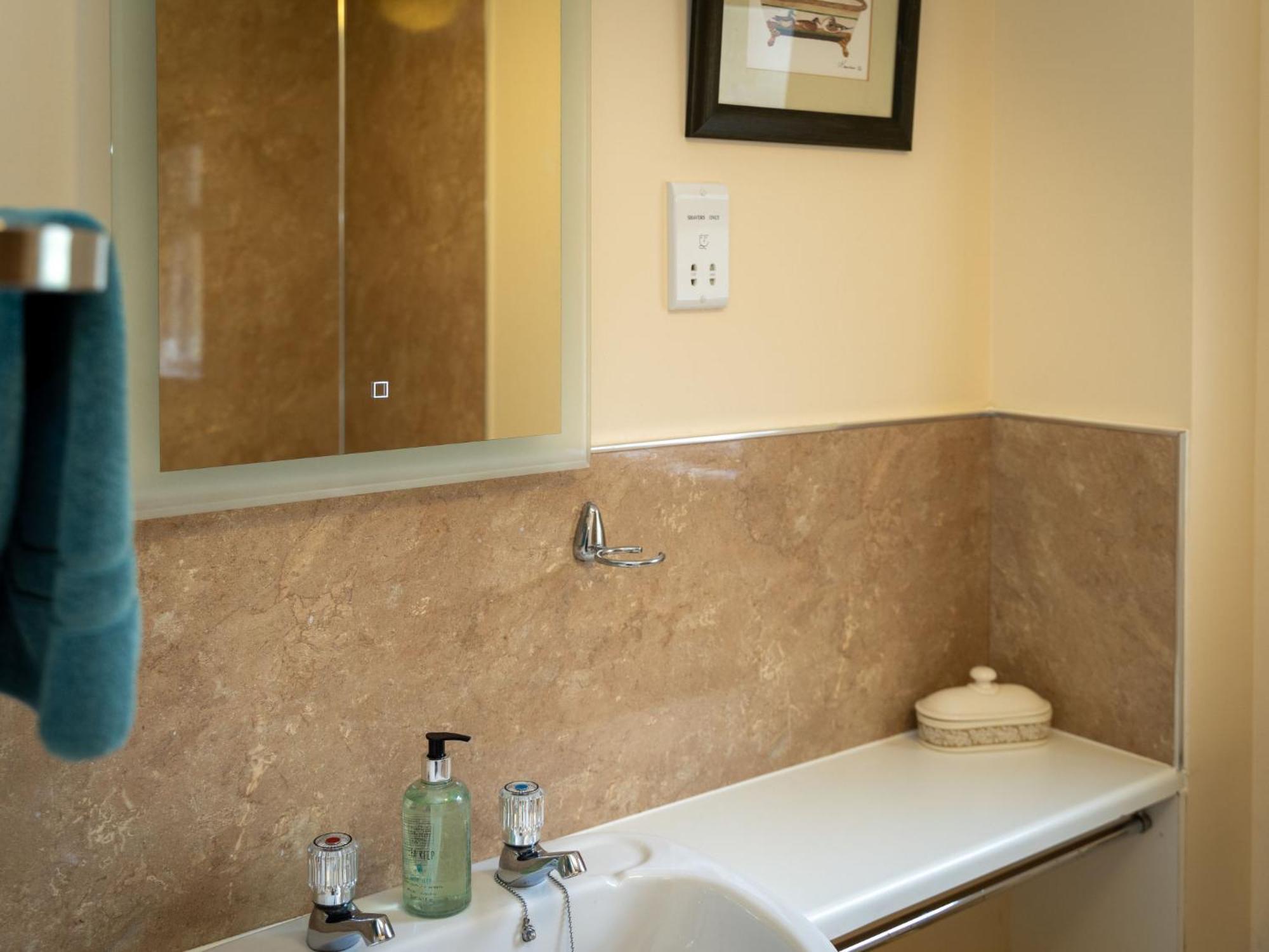 Holiday Home Falcon Lodge By Interhome Aviemore Eksteriør bilde